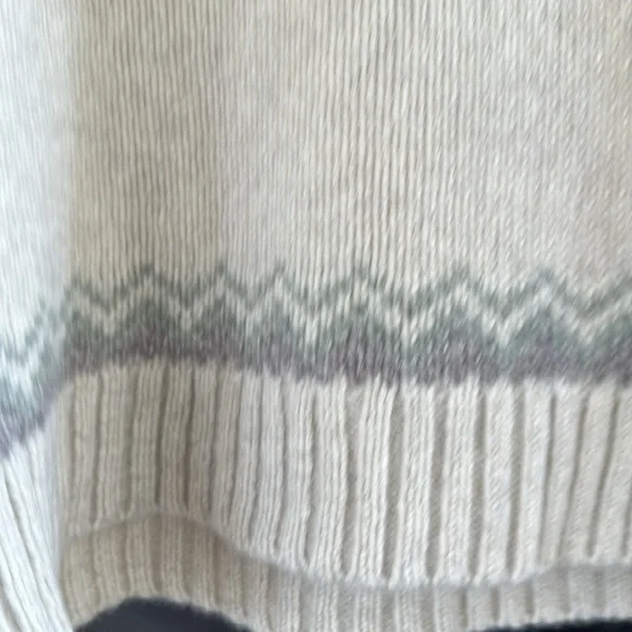 LL Bean Classic Heritage Fair Isle Cream Gray 100% Lambs Wool Women’s Sweater M - Picture 17 of 17
